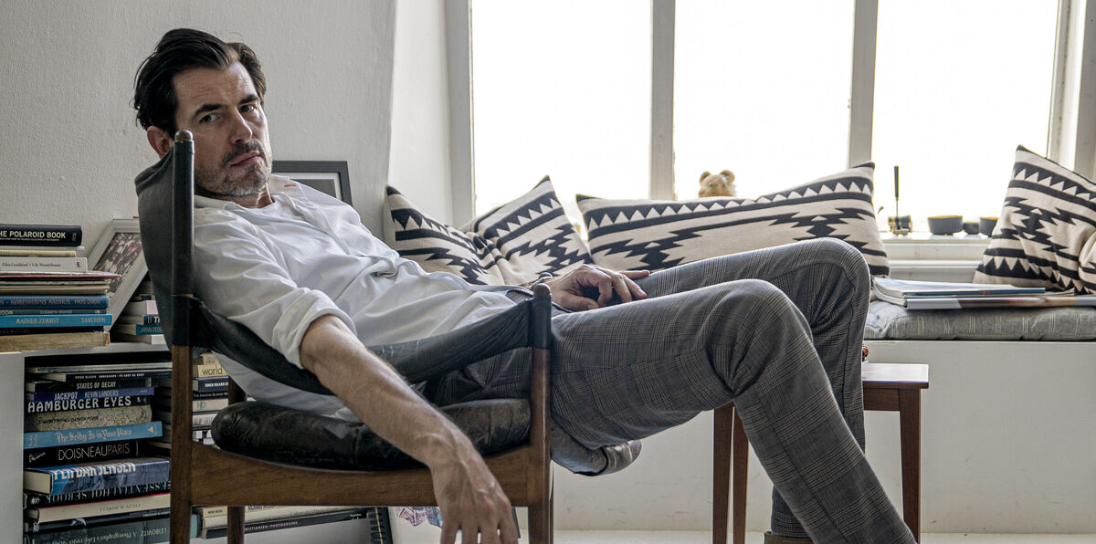 Claes Bang sender stikpille afsted: Ikke nok i løn