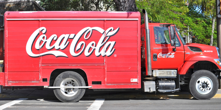 Coca-Cola chokerer fans: Sender sodavand på pension