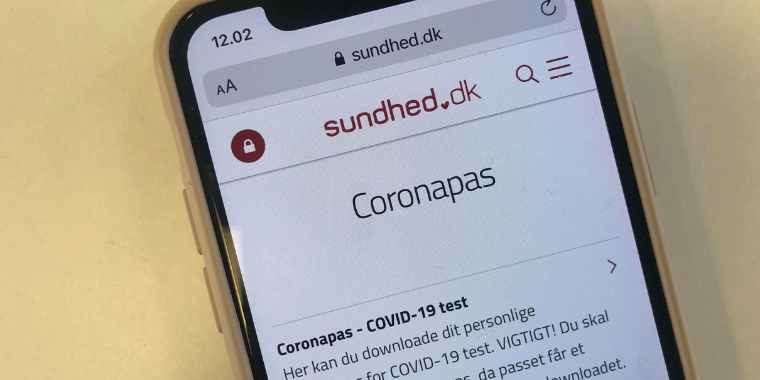 Fuppede med coronatest: Nu risikerer 18-årig udvisning