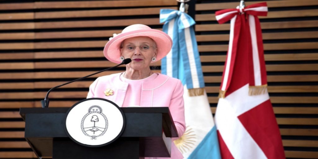 Dronningen melder ud om beslutning: Det er for sent