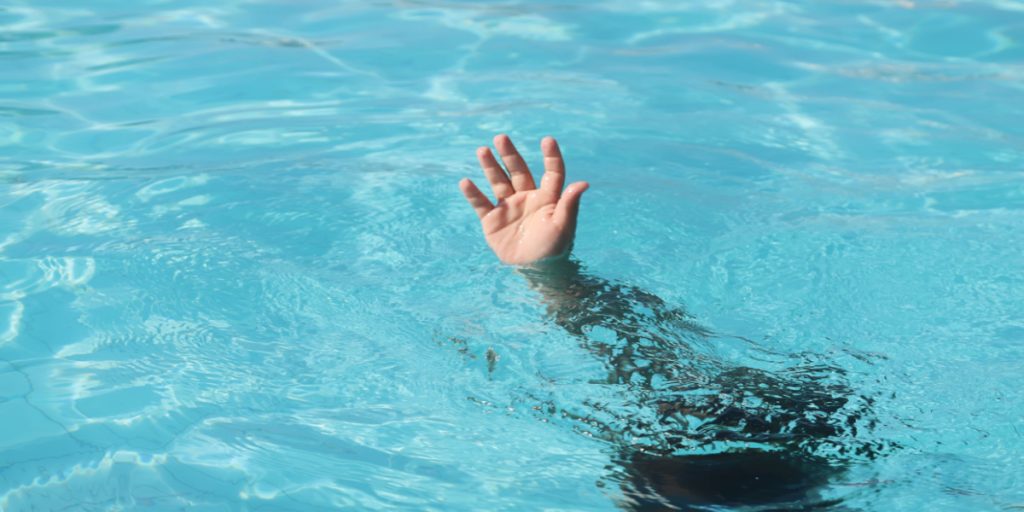Tragisk: 4-årig dreng fundet livløs i badebassin