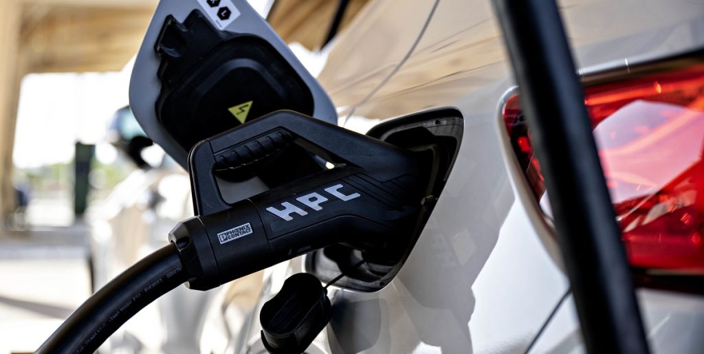 Toyota tilbagekalder spritnye elbiler – hjulene kan falde af