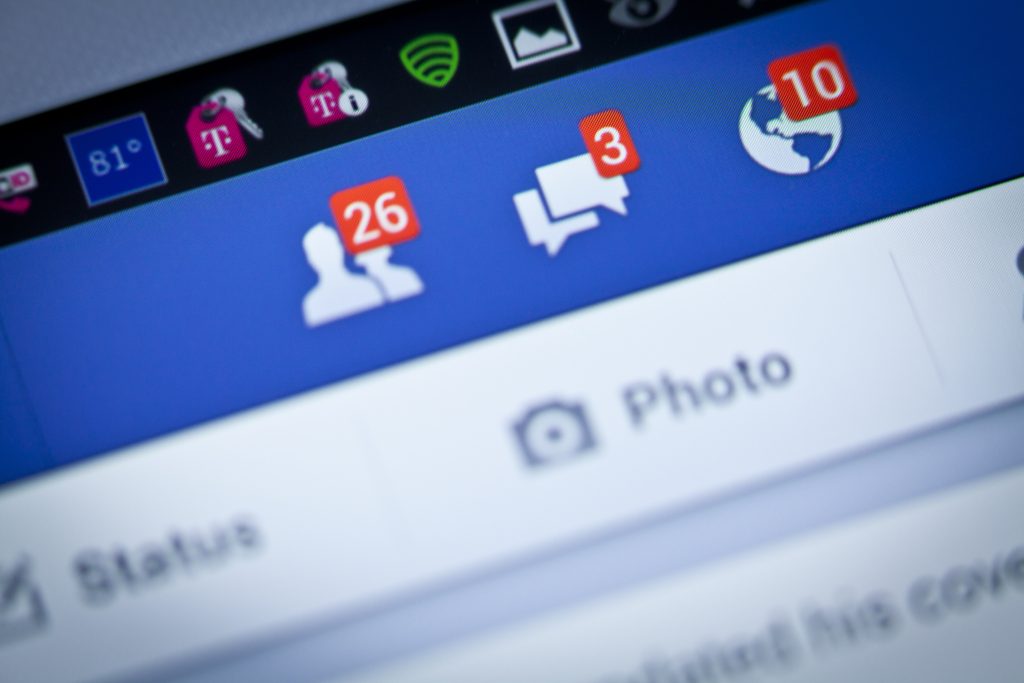 Ung mand satte jakke til salg på Facebook: Pludseligt faldt han i baghold