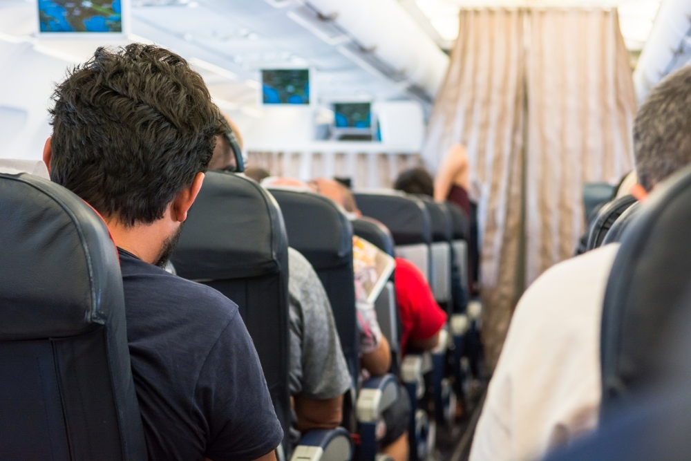 Derfor bør du aldrig sove under start og landing på et fly