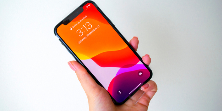 Vildt overforbrug: Familie køber nye iPhones hver mandag
