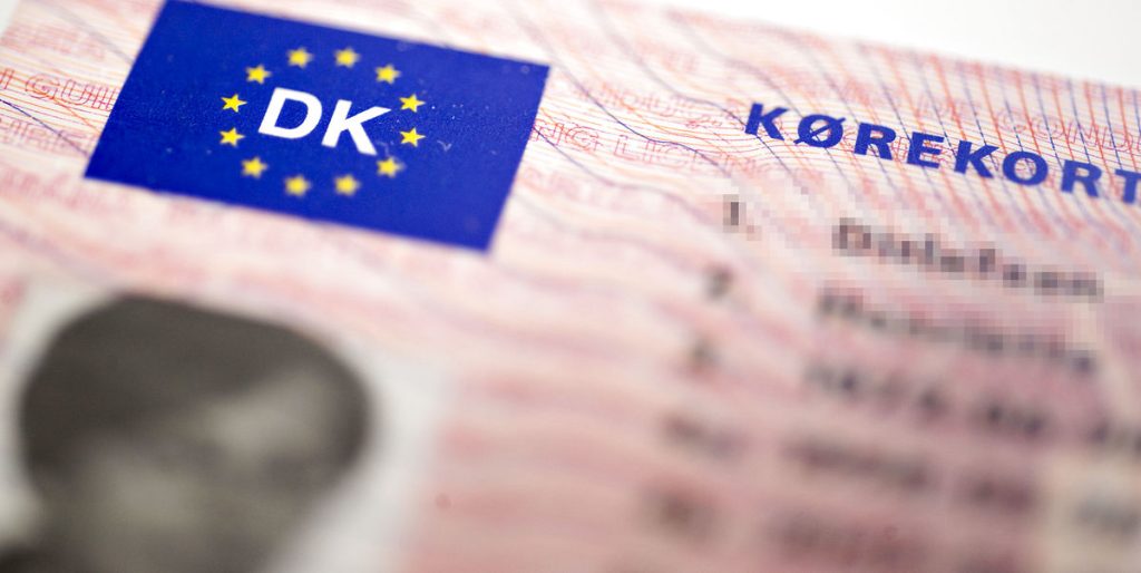 Skal lægetjek til ældre med kørekort genindføres