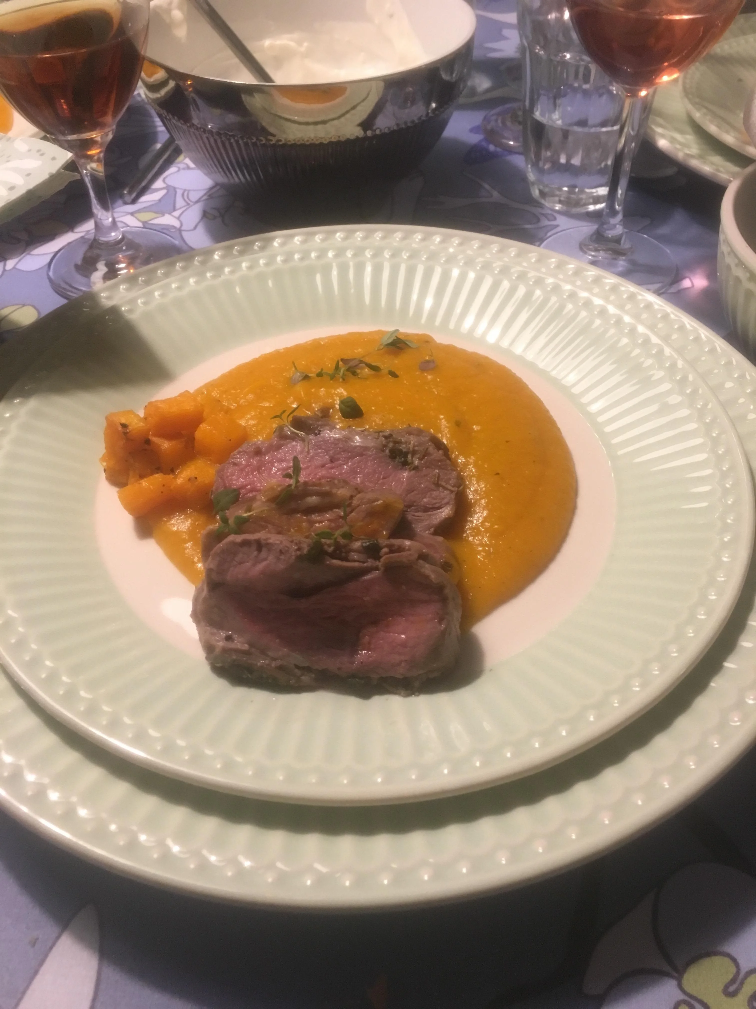 Årets påskeopskrift: Sådan laver du lam til påskefrokosten