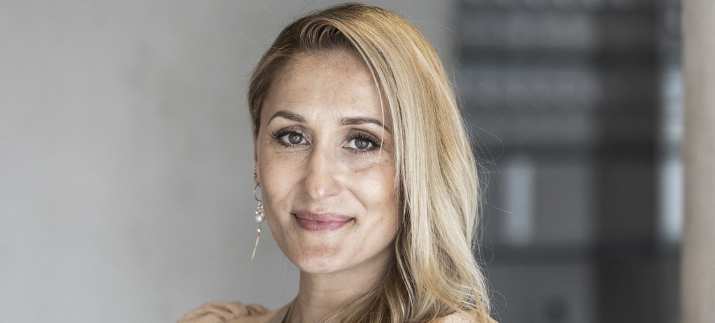 Dansk stjerne viser baby for første gang