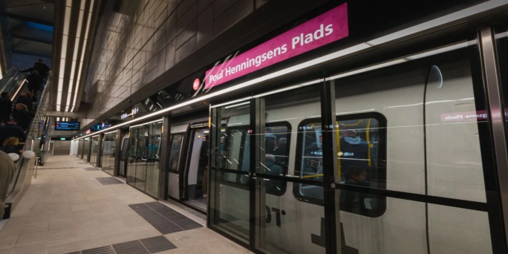 Glemt tøj fra den københavnske metro: Det bliver der af det