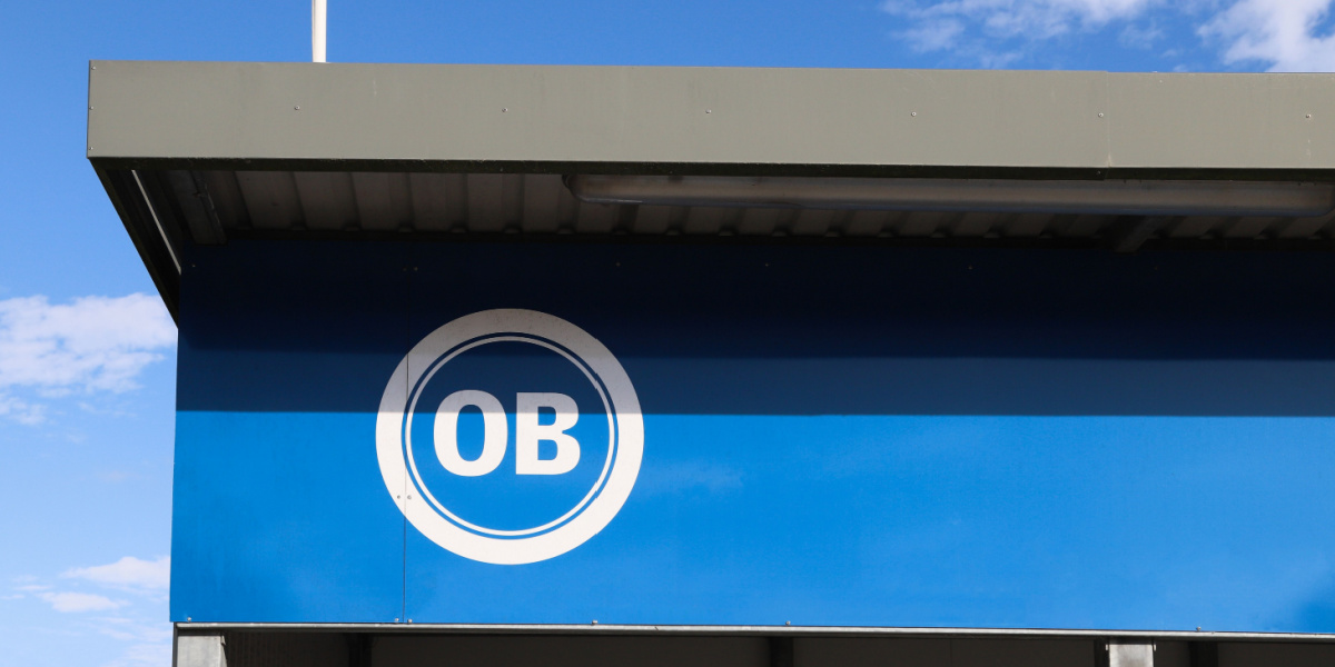 Rystende: Børnefamilier angrebet med sten