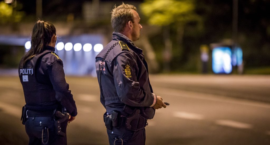 Tilbød kvinde lift, men de fire mænd havde andre tanker