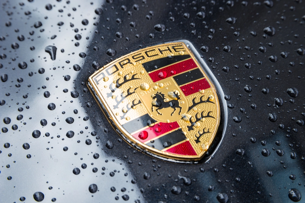 Nu er de dømt: Porsche-banden får lange fængselsstraffe