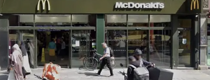 McDonald’s-restauranter spiller Beethoven: Vil gøre op med unges antisociale adfærd