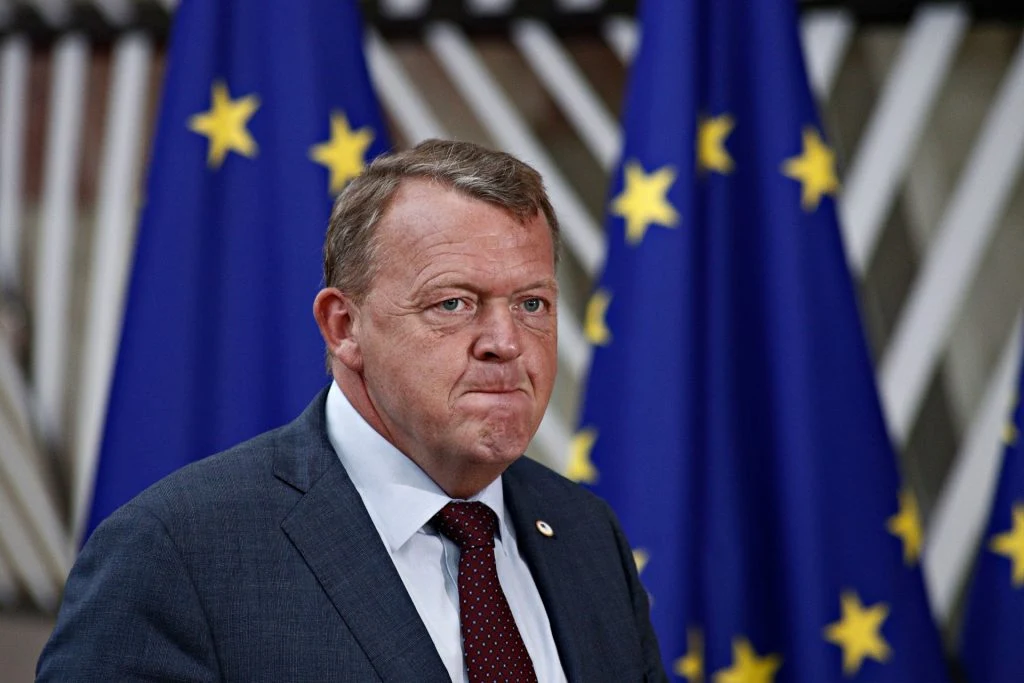 Løkke om privatfly-kritik: “Jeg forventer at flyve mere, ikke mindre”
