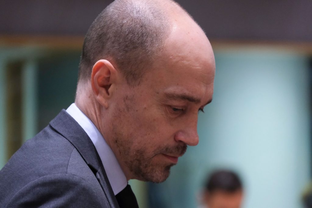 Magnus Heunicke melder ud: Der skal testes mere