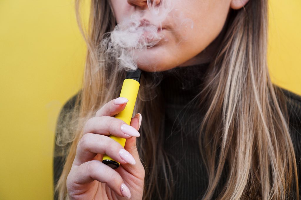 Dette sker der med din krop hver gang du ‘vaper’: Er cigaretter bedre?
