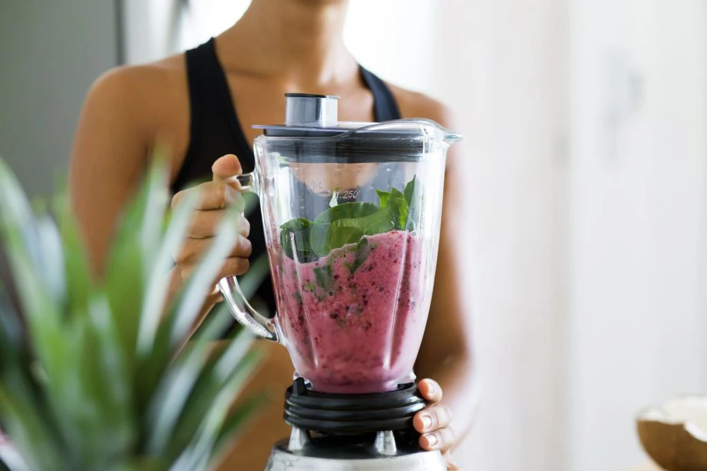 Sådan bliver din blender skinnende ren på ét minut med kun 2 ingredienser – helt uden at skrubbe