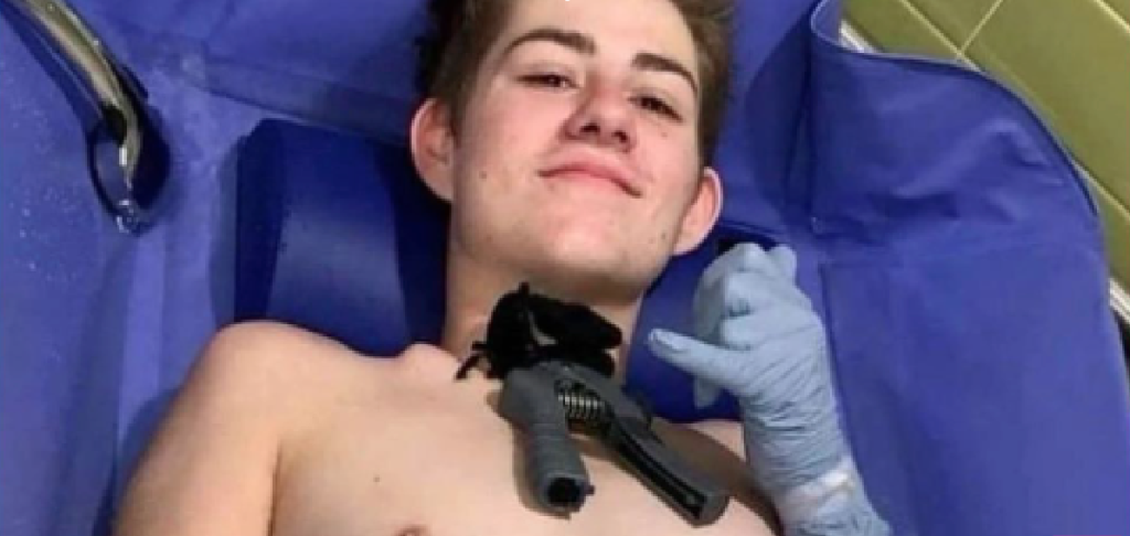 Ung mand skåret midt over af gaffeltruck: Nu lever han uden underkrop