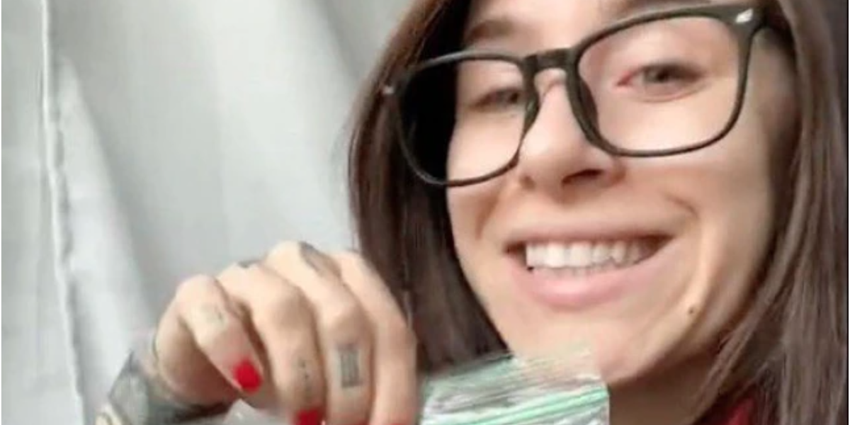 Rebekka afslører sit yderst særlige job: Du gætter aldrig, hvad hun laver