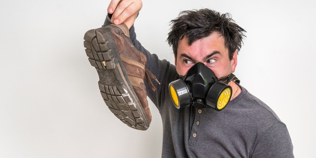 Kræver blot én ingrediens: Sådan fjerner du nemt stanken fra dine sko