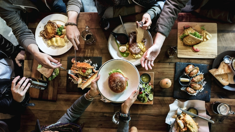 Restaurants geniale menukort går viralt: Løsningen alle har ventet på
