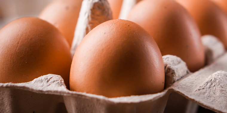 Æg solgt i supermarkeder landet over tilbagekaldes: Mistanke om salmonella