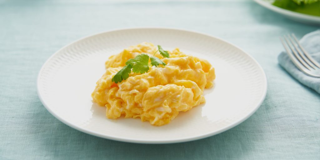 Populær kok afslører: Sådan laver du perfekte scrambled eggs