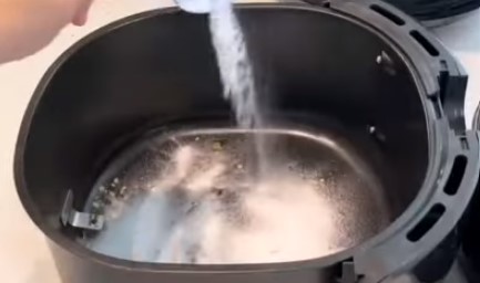 Hun laver airfryer-tricket, kun få danskere kender: Når du ser det, vil du gøre det samme