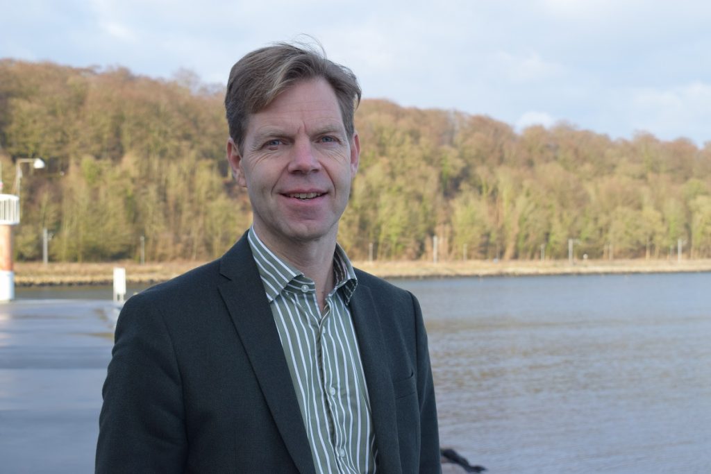 Ny chef skal føre generationer sammen på Aarhus Ø