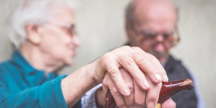 Ny opdagelse vækker håb: Her er molekylet, der kan stoppe Alzheimers