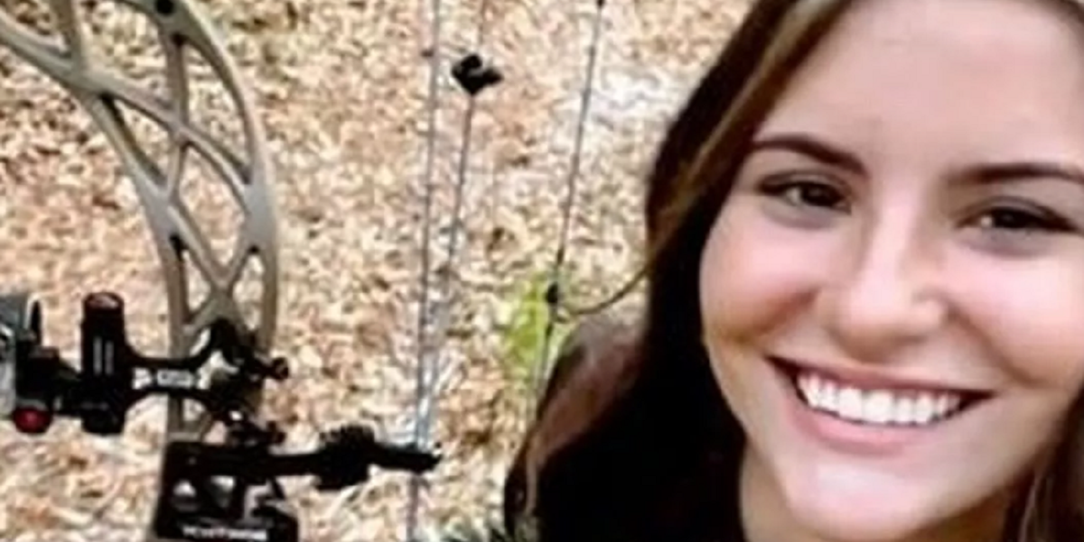 Far faldt bevidstløs om i skoven: Da han vågnede, lå hans 16-årige datter død ved siden af