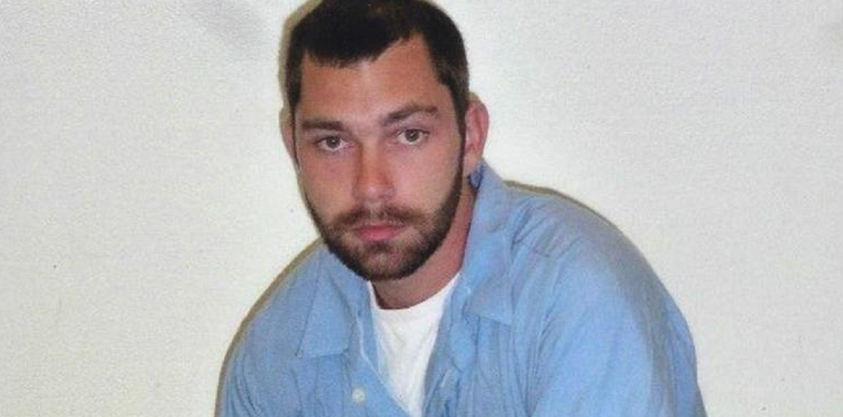 Idømt 1.800 års fængsel: Derfor kalder verdenen udenfor ham for “helt”