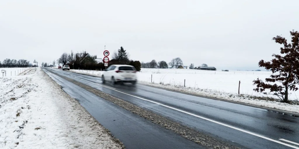 Advarer bilister: Stor risiko for glatføreuheld
