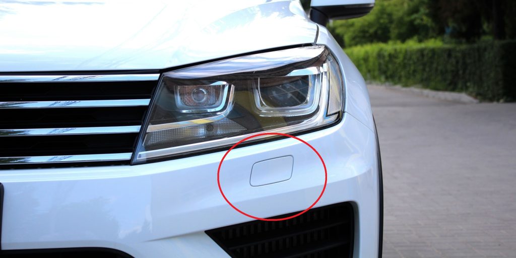 Mange har undret sig: Dette betyder den lille firkant på bilen