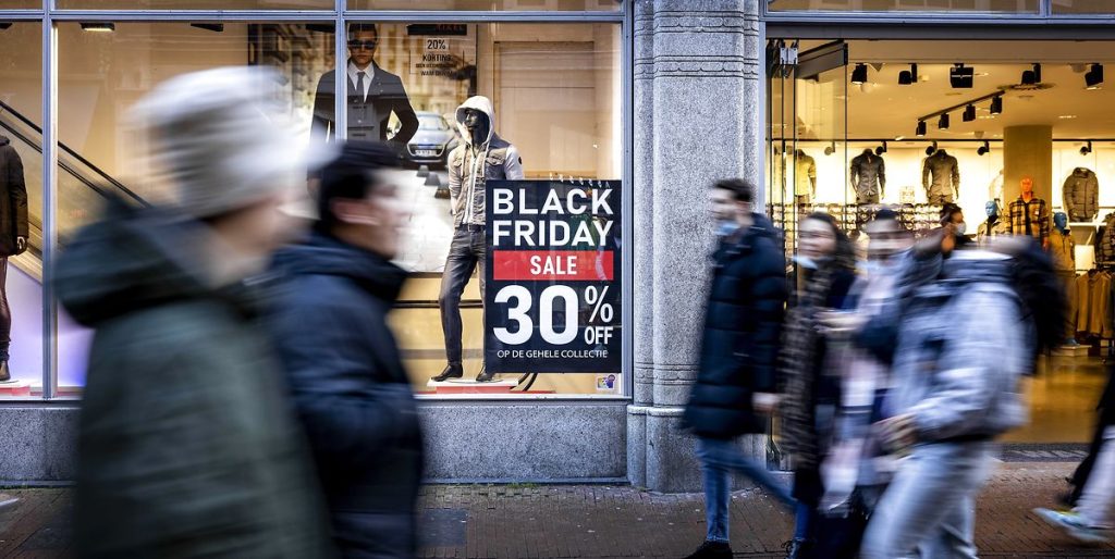 Black Friday venter: Nu advarer politiet