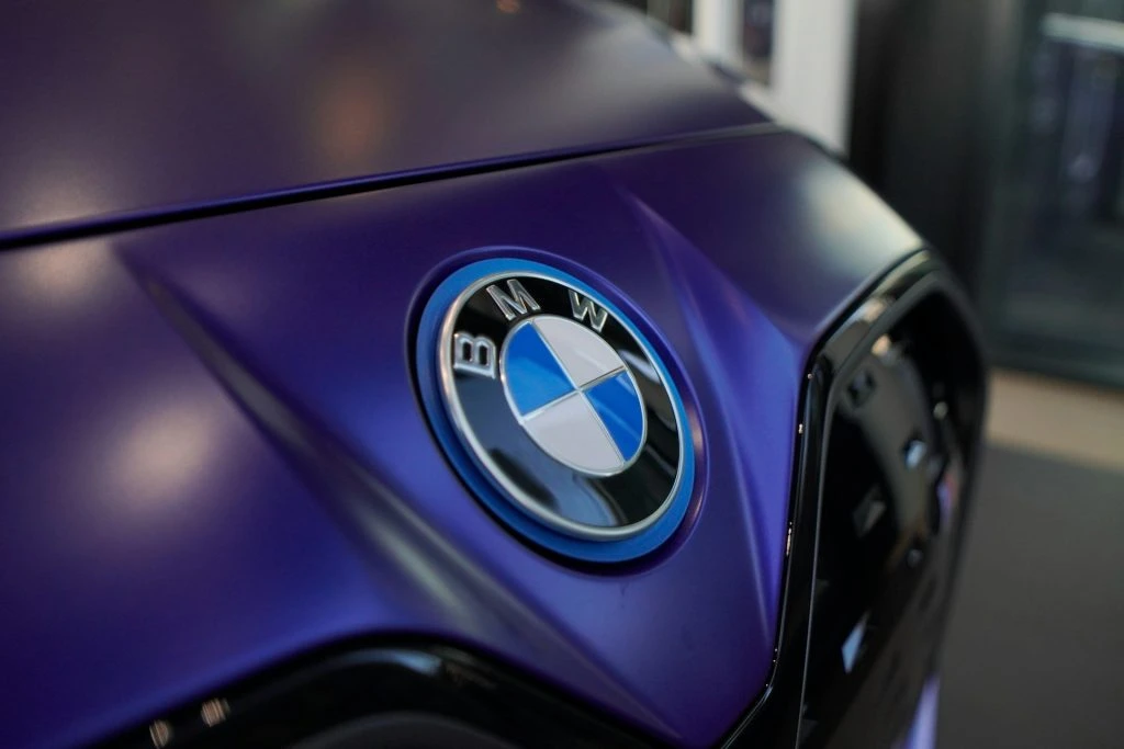 BMW-ejer skiftede ved en fejl til 3. gear i stedet for 5. gear: Det blev en dyr fejltagelse