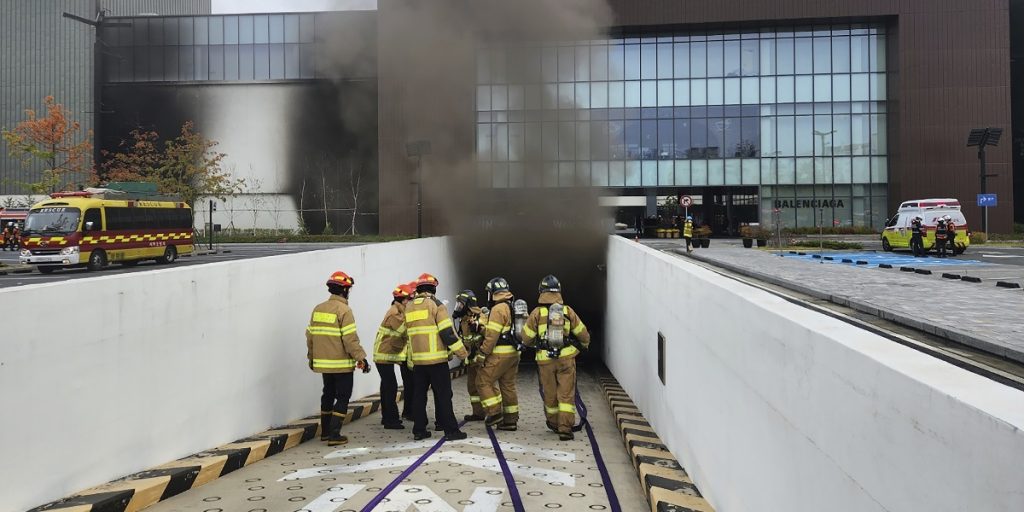 Storbrand i indkøbscenter: Flere personer døde