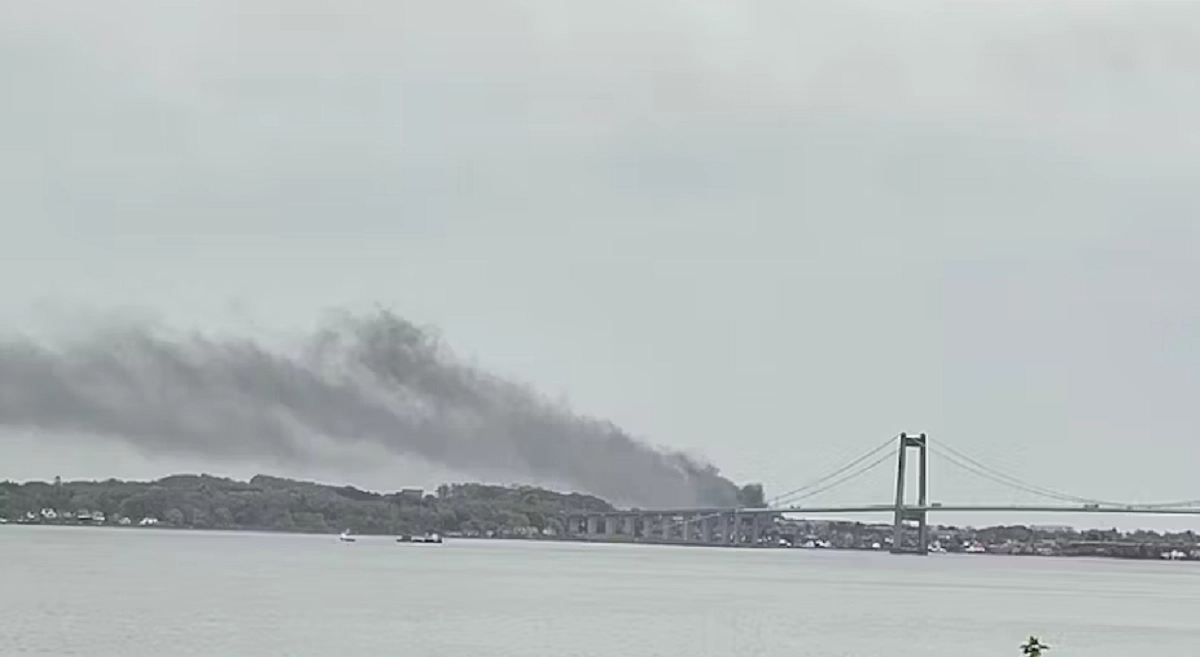 Brand på Fyn: Borgere opfordres til at holde alt lukket