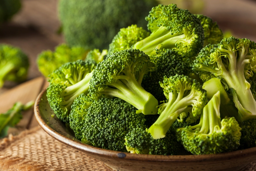 Sådan får du broccoli til at smage bedre og sundere uden at koge den