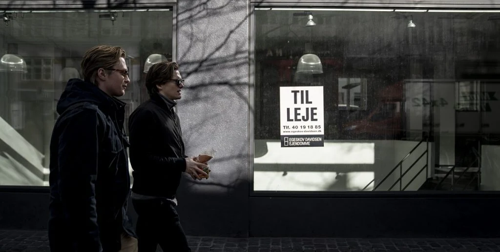 Advarer danskere: Tusindvis af afskedigelser kan være på vej