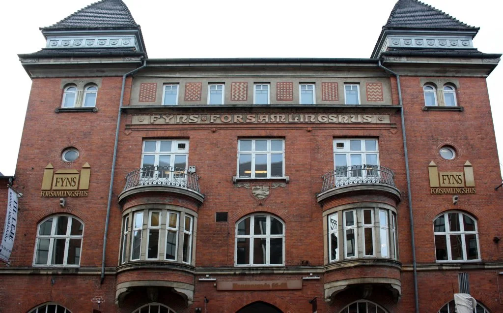 Hvad kan en højskole midt i Odense bruges til i 2018?