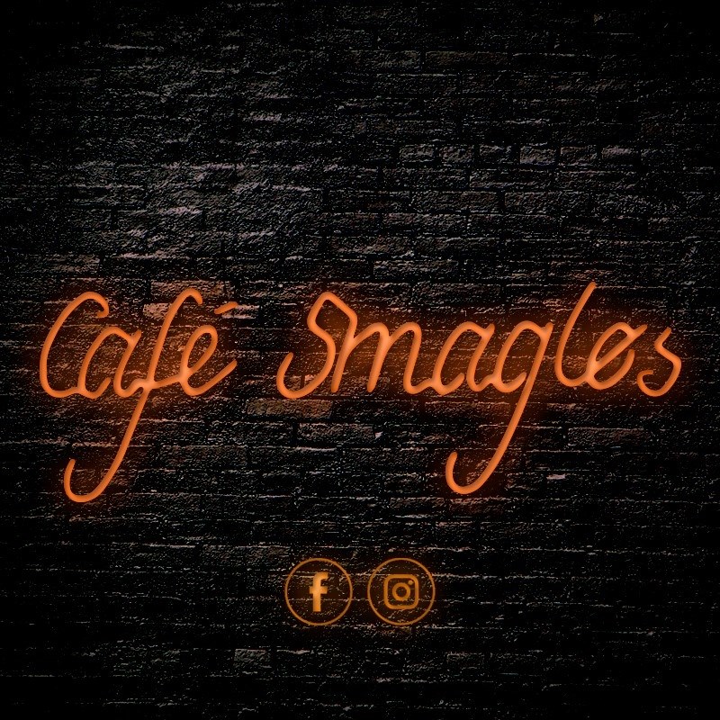 Café Smagløs hylder de nye studenter
