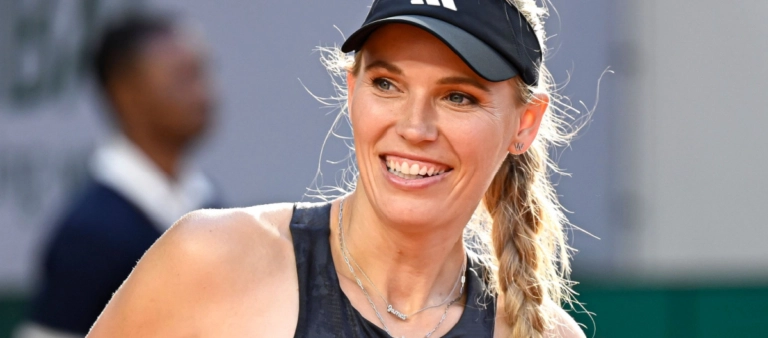Caroline Wozniacki overrasker: Gør comeback