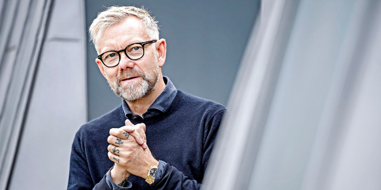 Efter 2 år er det slut for Casper Christensen
