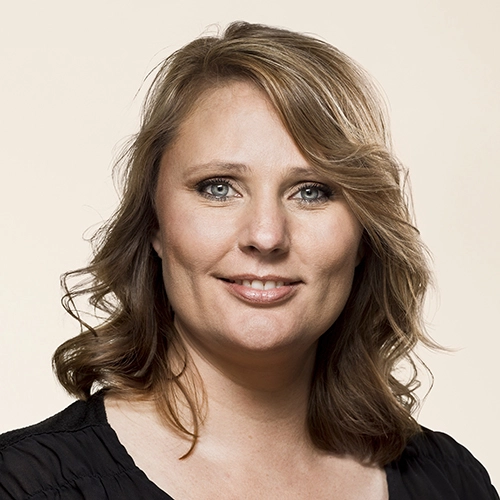 Folketingsmedlem blander sig i debat: Viser maveskind i protest