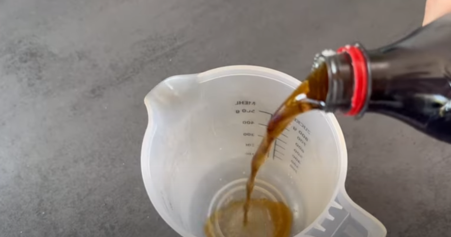 Findes i alle køkkener: Når du blander det med cola og ser magien ske, vil du gøre det samme