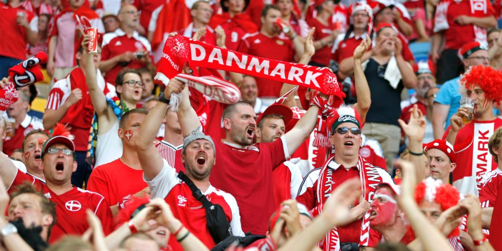 Sådan går Danmark videre ved EM selvom de taber til Serbien i aften