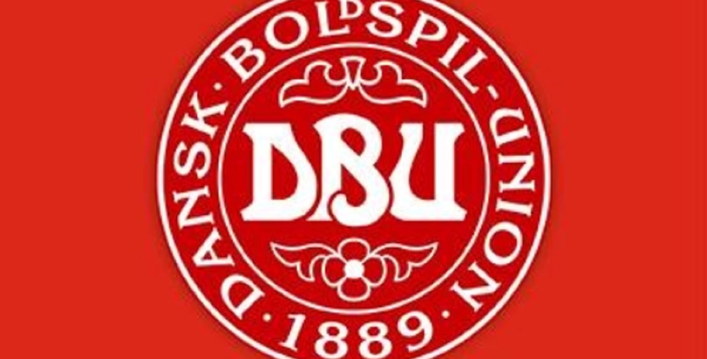 Fik ikke selv opkaldet: Fandt ud af det via sociale medier