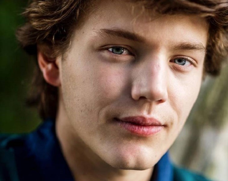 Hjerteligt tillykke: Prins Felix viser sig fra sin bedste side på nye billeder