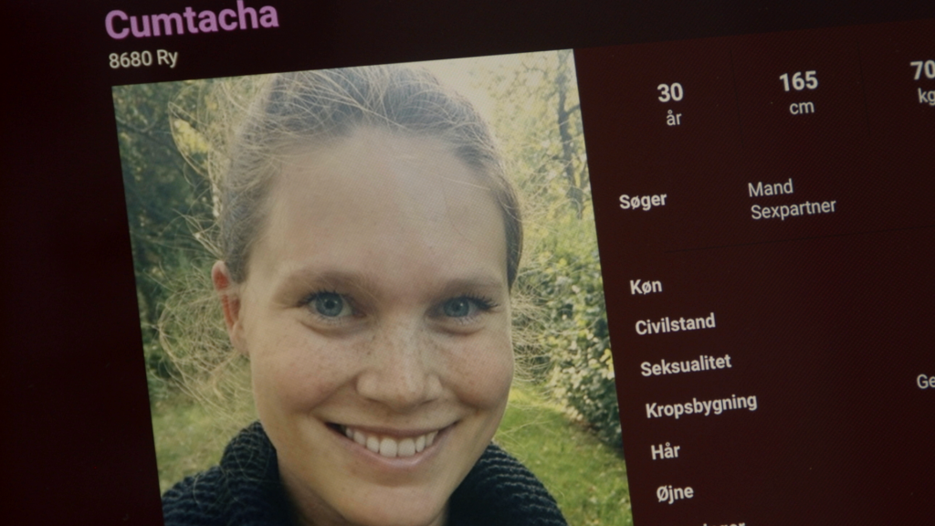 Natscha blev misbrugt digitalt i 10 år: Nu står hun frem